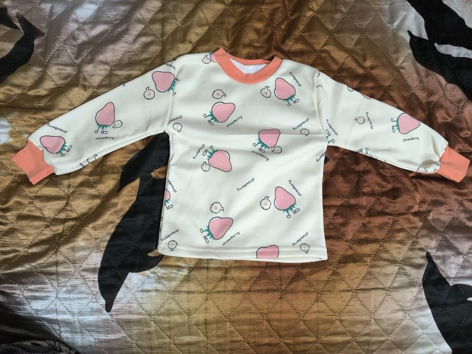 Продам детские теплые кофты на флисе