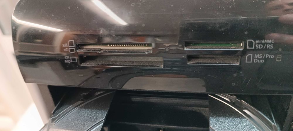 Dell Studio XPS и монитор Samsung BX2240