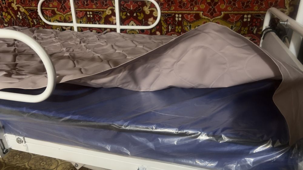 Продается медицинская функциональная кровать.