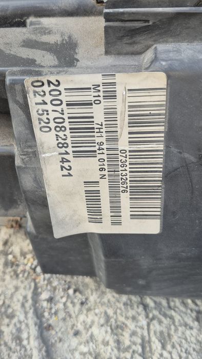 Фарове за VW T5 2007година