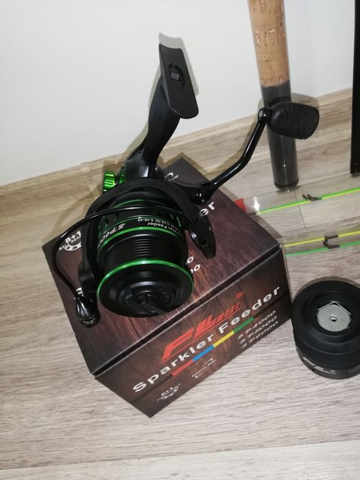 Set 2 Mulinete Feeder FL Sparkler 6000 8+1 Rulmenti