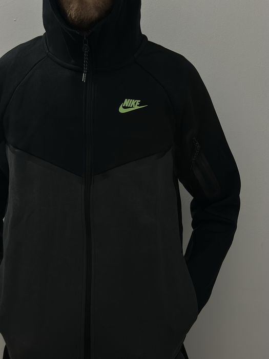 Nike Tech Fleece