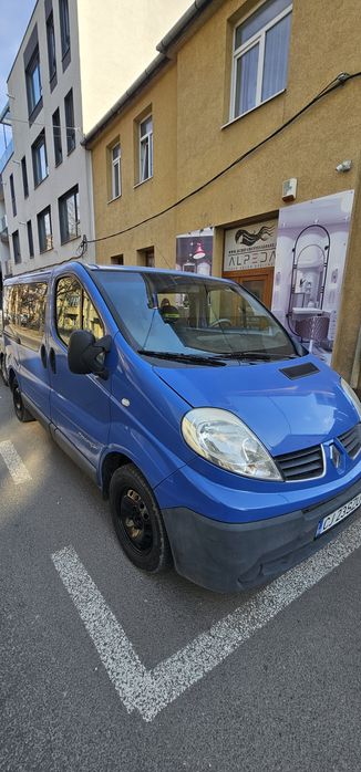 Renault trafic 2.0 dci 8+1