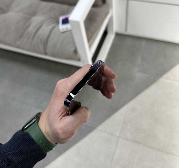 Продам iPhone 14 Pro 256 GB Deep Purple