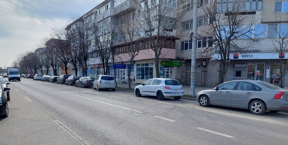 De închiriat spațiu comercial central