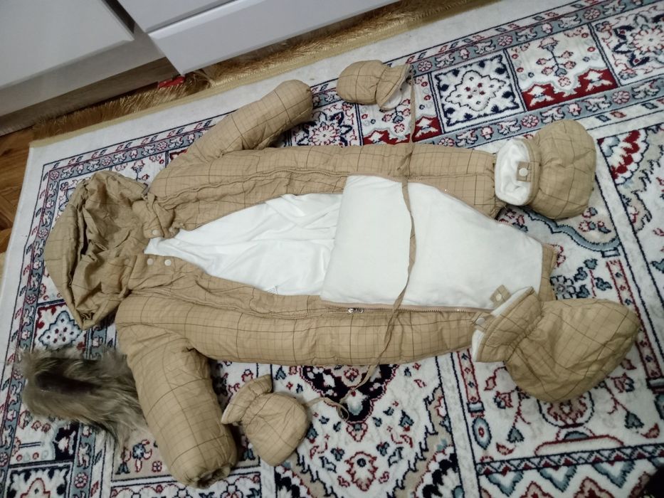 Зимний детский комбинезон