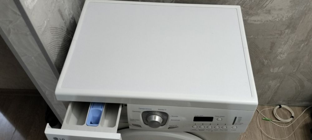 Продам стиральную машинку LG