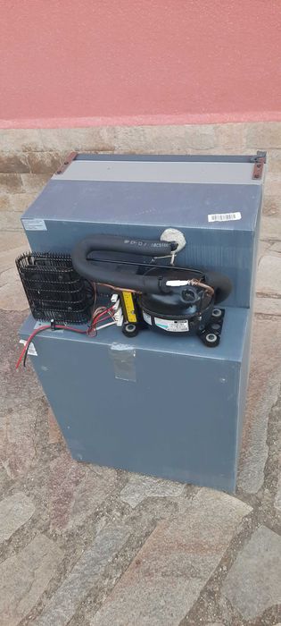 Компресорен хладилник 12V, 24V