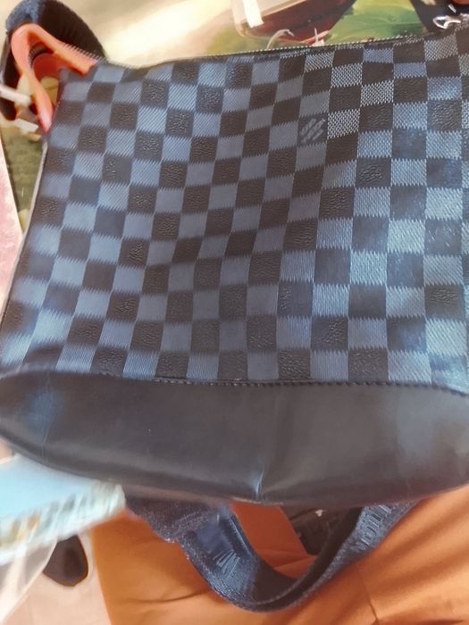 LOUIS VUITTON pentru moda