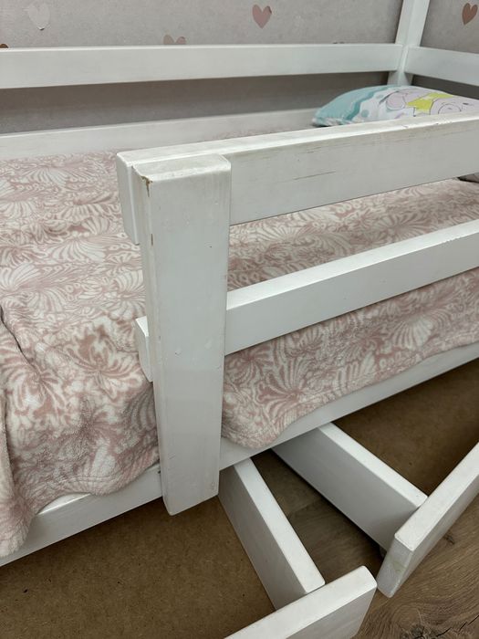 Детская кровать домик