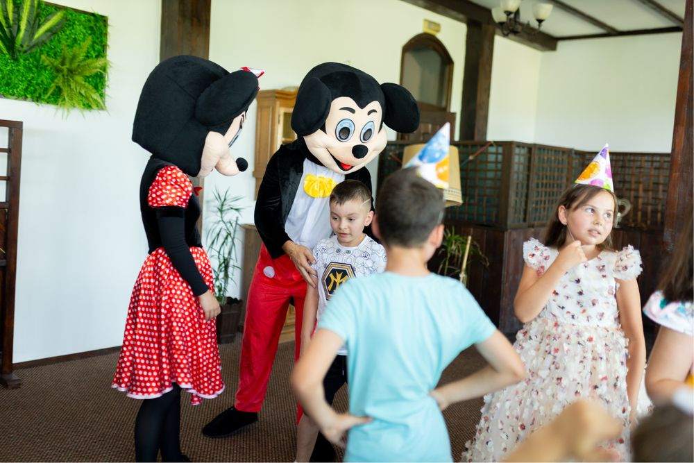 Animatori petrecere copii