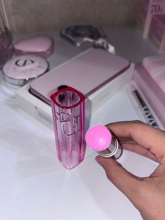 румяна в стике от Dior оттенок 001 pink