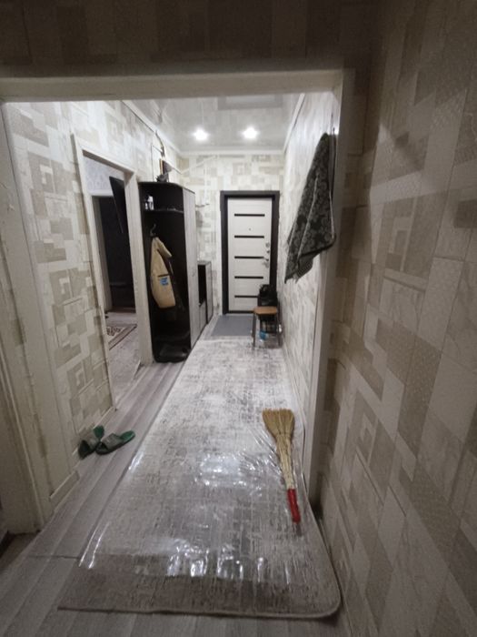 Продаеться квартира 3 комнатная