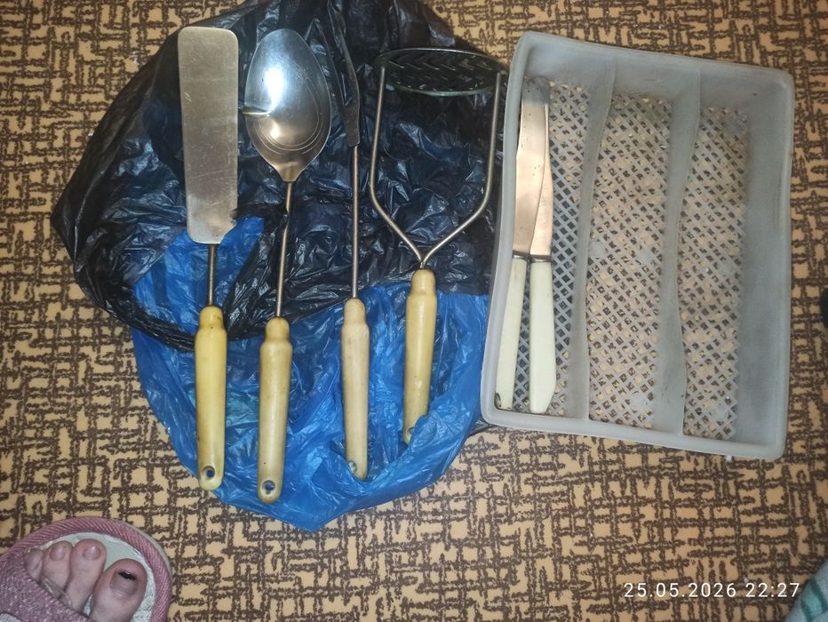 Советский кухонный набор  и лоток для приборов, кипятильник в подарок