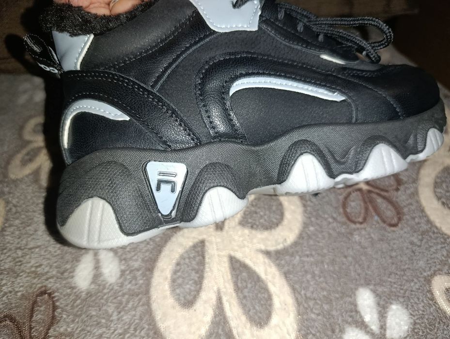 Нови Зимни обувки