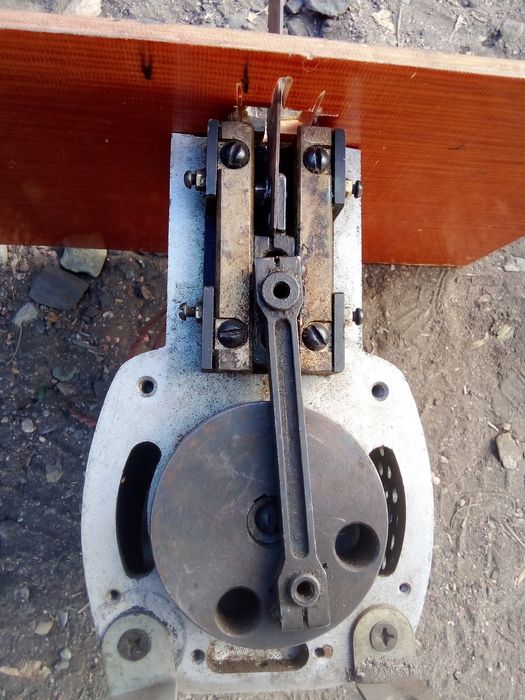 Продам мощный электролобзик