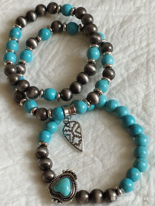 Продам браслеты из камня