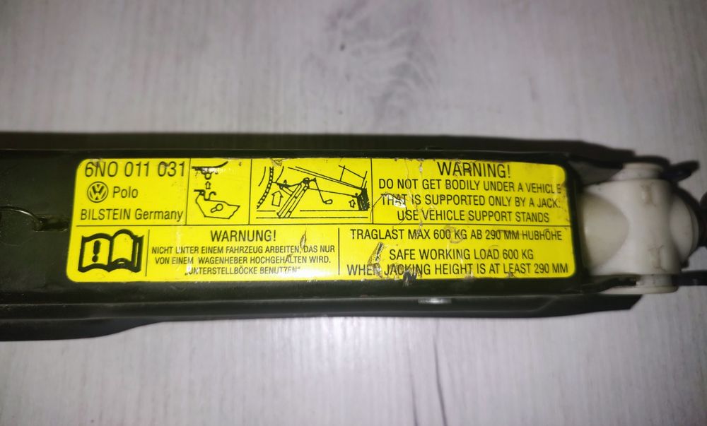 Автомобилен крик