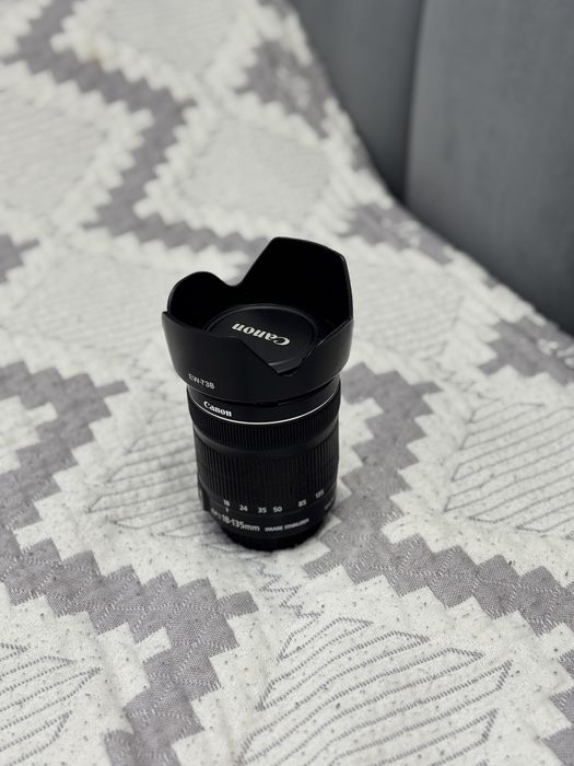 Обьектив Canon 18-135mm