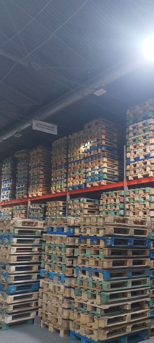 Поддоны и  палеты