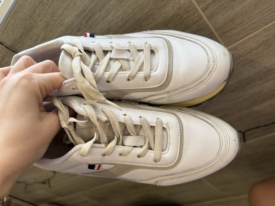 Бели сникърси U.S. Polo