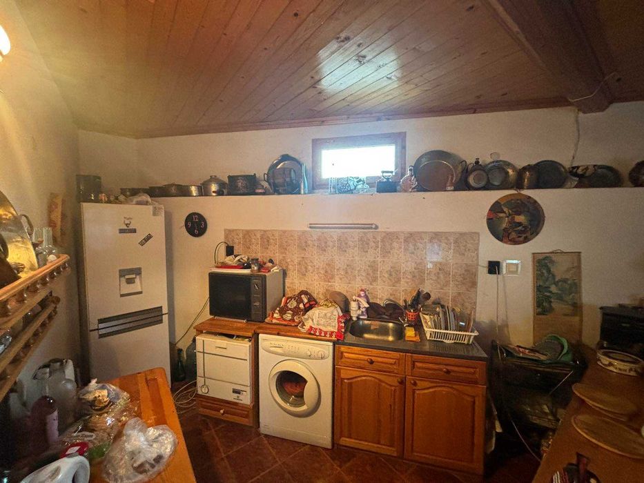 КЪЩА с РЗП 140 кв.м, двор 900 кв.м, село Розино