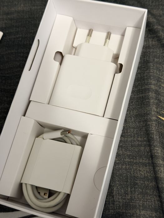 Huawei nova 9 se 128gb  состояние хорошее