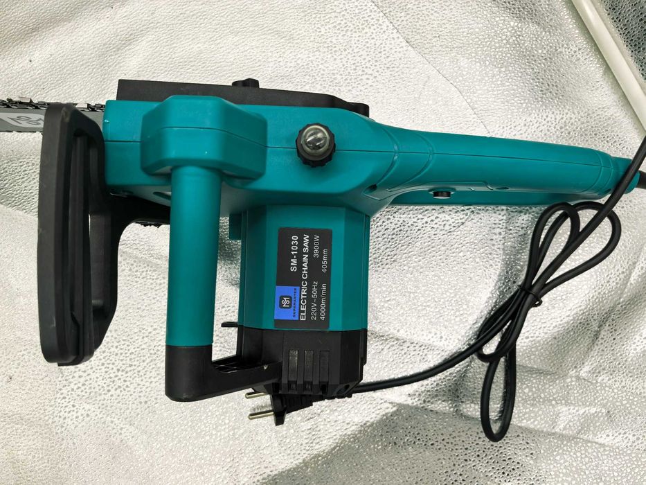 Drujba electrica Supamaster 3900 W pentru taiere lemn 279 lei