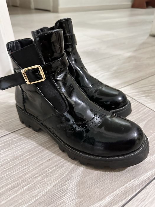 Демисезонная обувь на девочку