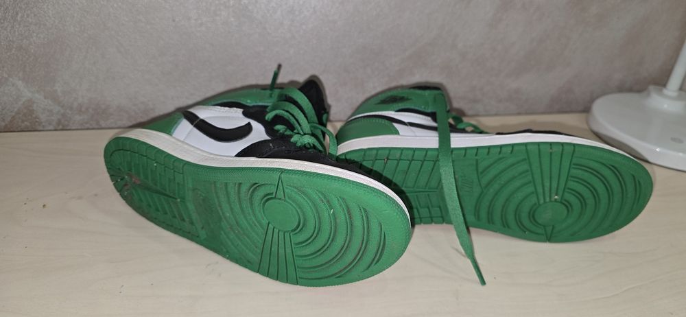 Vând incaltari Jordan Nike