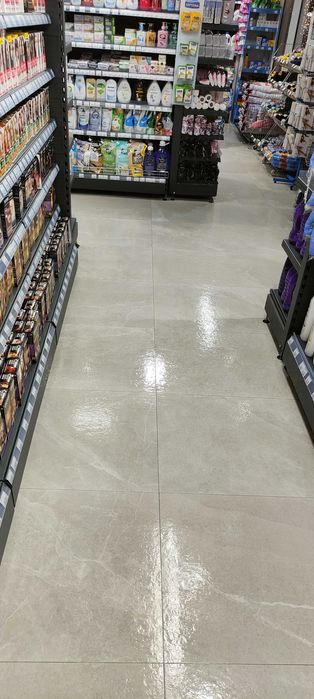 Curatenie Industriala, Comerciala si Rezidentiala - Deretic