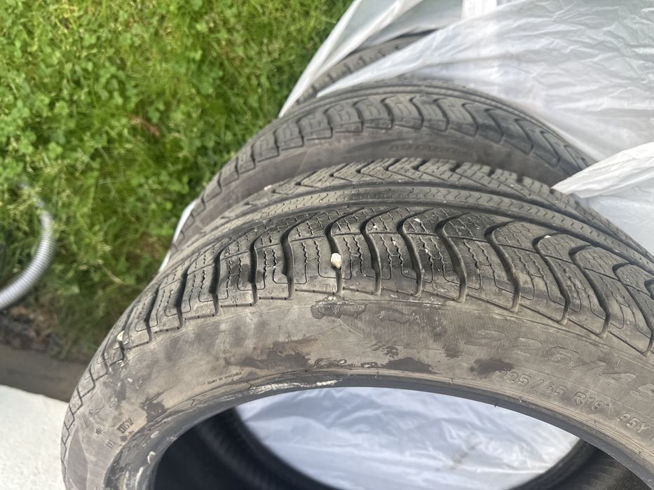 Cauciucuri  Pirelli
