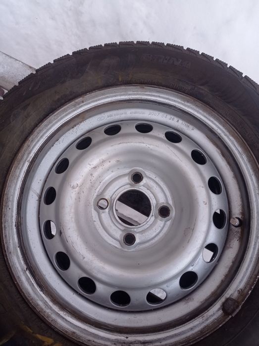 Диски с резиной R14 4*100 на Volkswagen