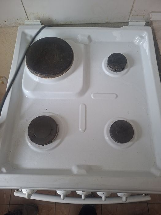Продам Газ плиту