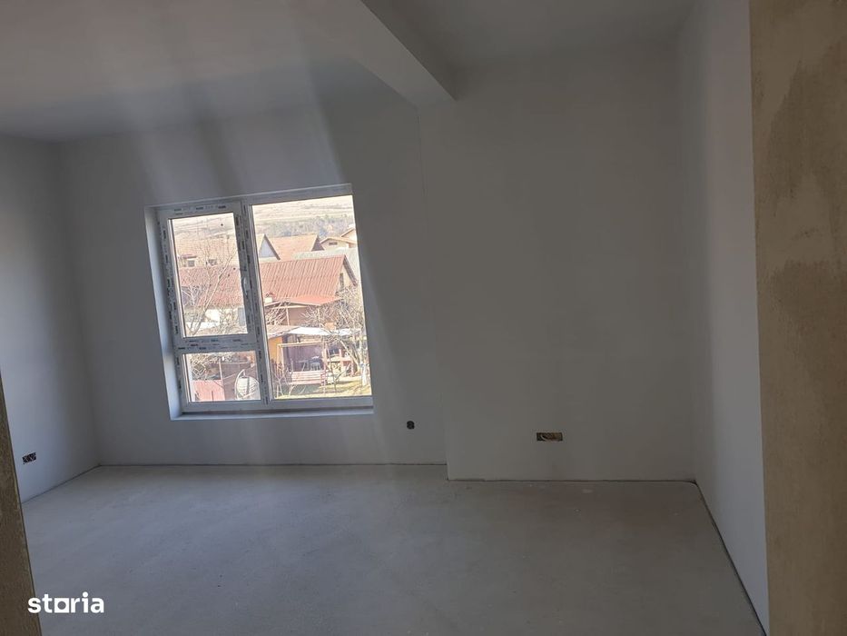Duplex de vanzare de 130mp teren 216mp zona Floresti Crisan
