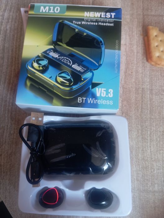 Наушники  и смрат часы