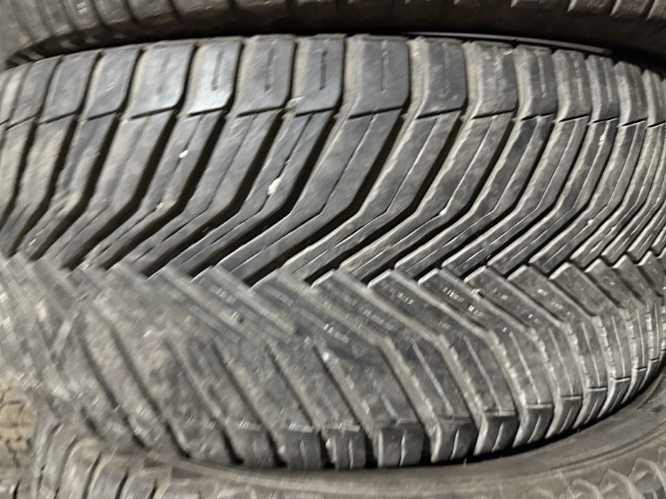 MICHELIN made in USA 235/40/19