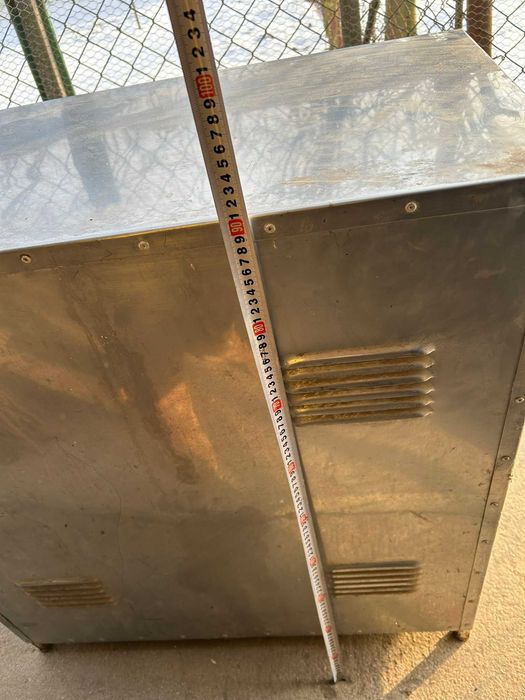 Шкаф за газови бутилки. Неръздавейка. 3 броя бутилки