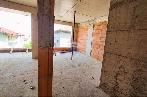 Тристаен апартамент в кв. Виница, гр. Варна ТЕ