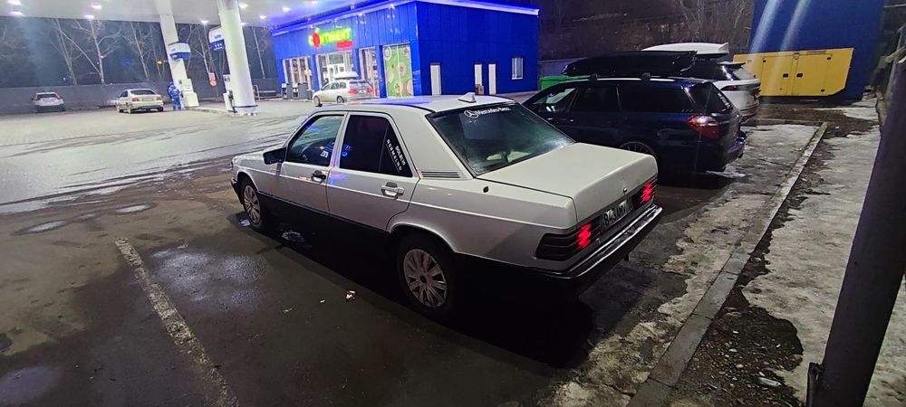 Продам мерс 190 на ходу