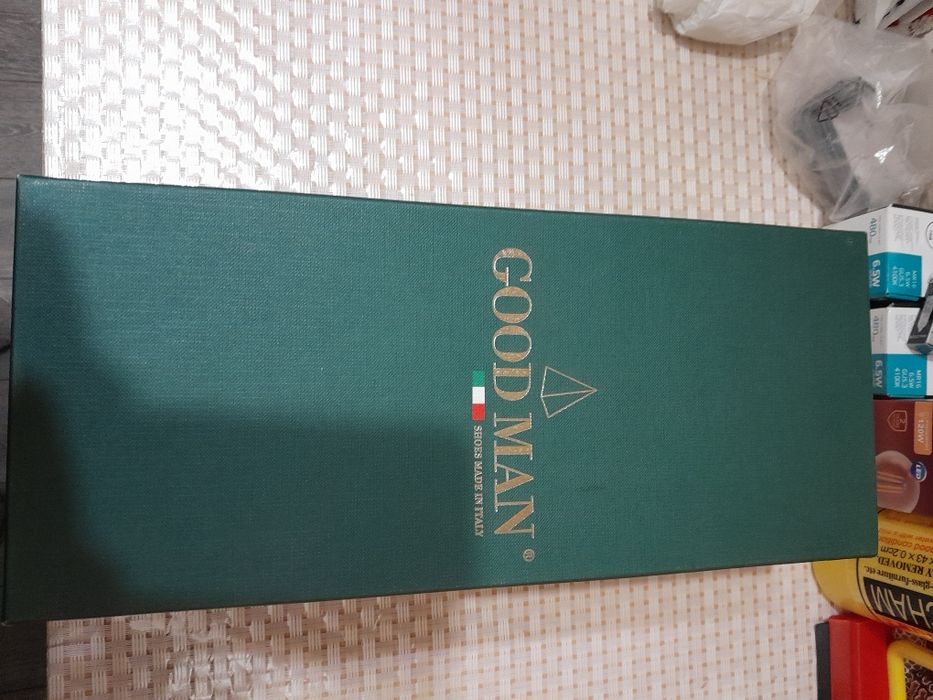 Продам кожаные шлепки GOOD  MAN