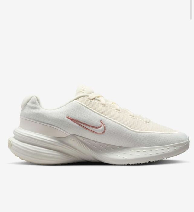 Обувки Nike Uplift SC