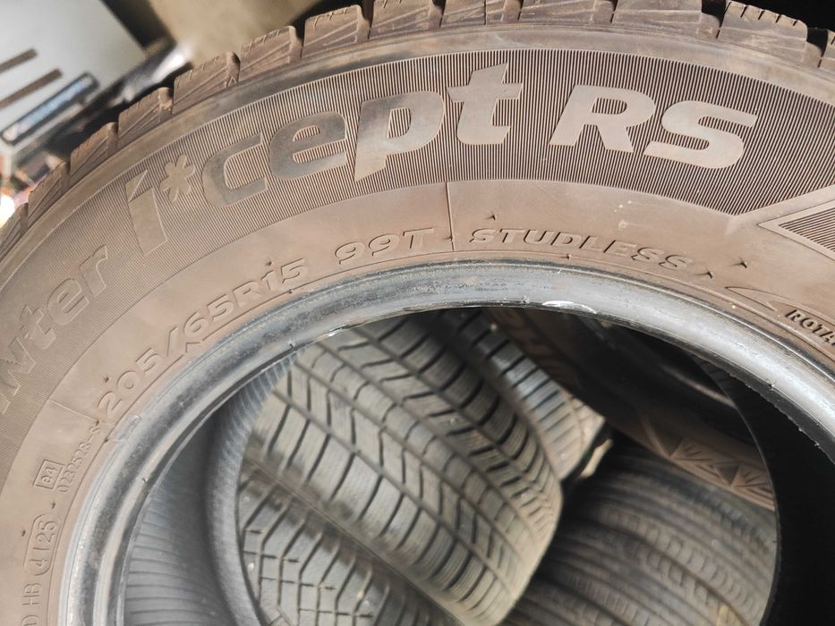 4бр.зимни гуми 205/65/15 Hankook