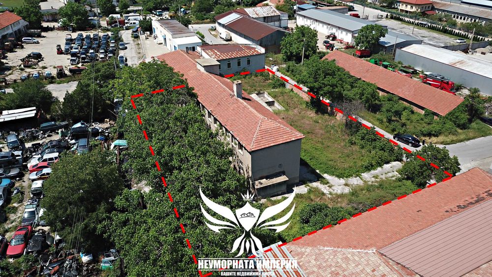 Под наем цех/склад в триетажна сграда - промишлено помещение с двор 1800кв и 1050 РЗП в гр.Куклен