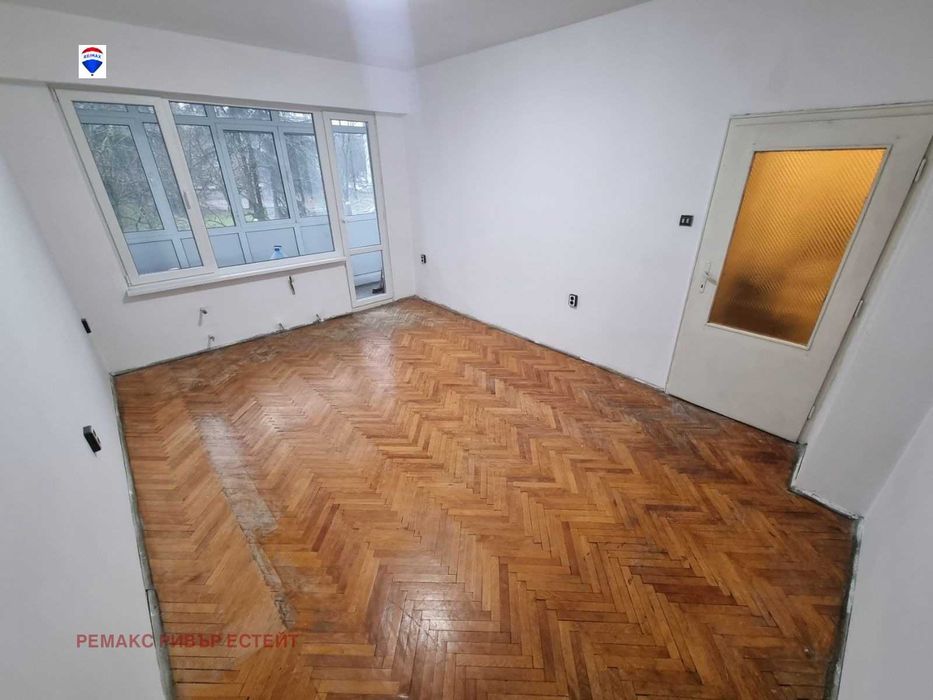 Двустаен апартамент за продажба кв. Здравец