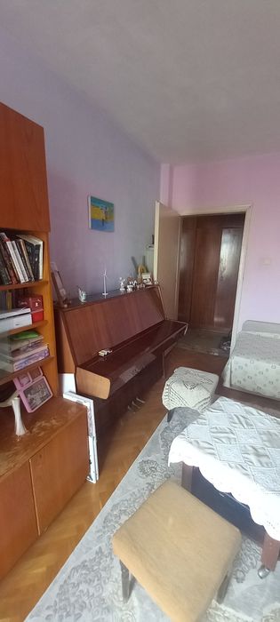 Продава се Четиристаен апартамент в Бургас, Център - 140 кв.м за 965 €/кв.м - Снимка #9