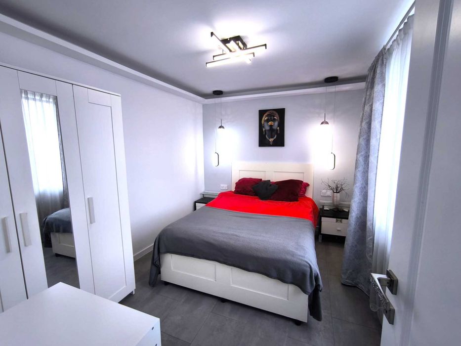 Inchiriez Studio in zona Sanpetru