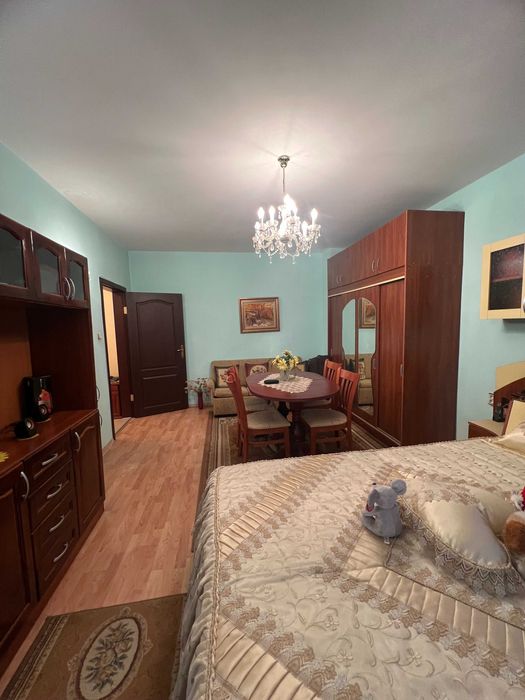 Продава се Едностаен апартамент в Добрич, Център - 47 кв.м за 1383 €/кв.м - Снимка #2