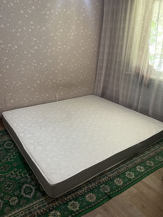 Срочно продам матрас 200x200