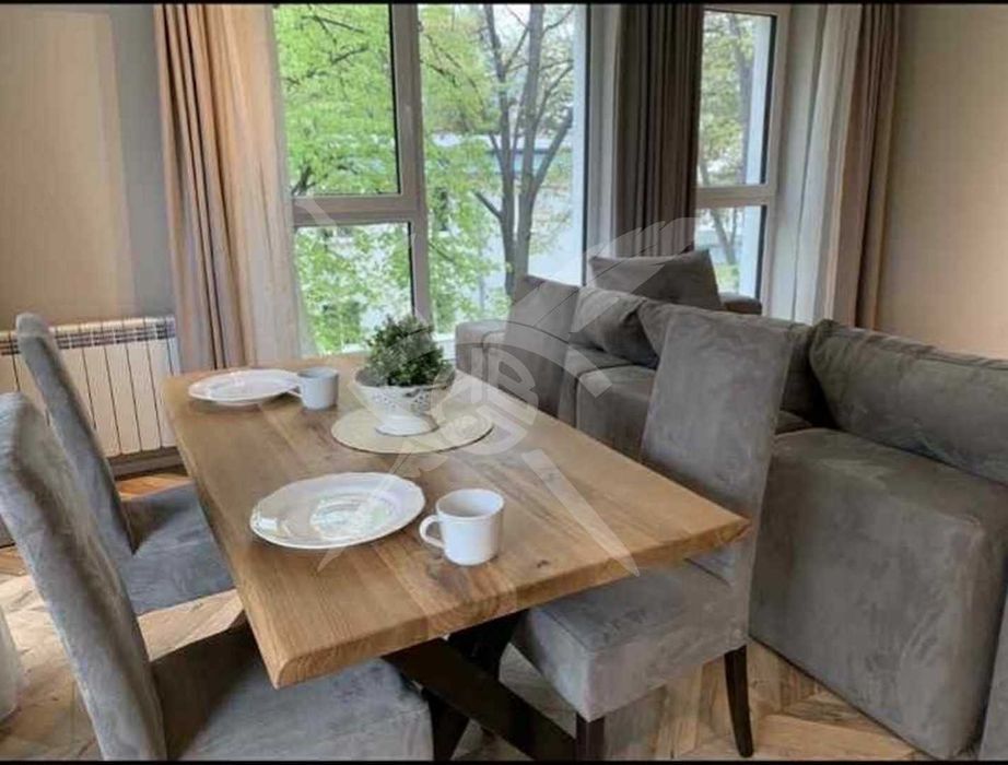 Дава се под наем Тристаен апартамент в София, Лозенец - 106 кв.м за 1196.97 € - Снимка #3